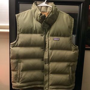 Men’s Patagonia Vest in Green